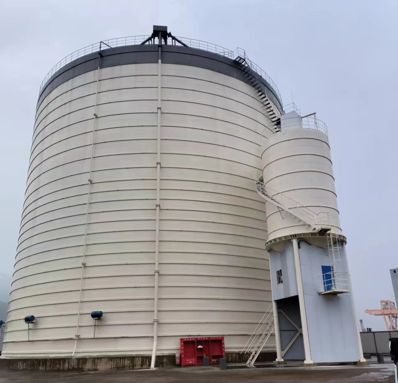 建华10万吨水泥钢板库